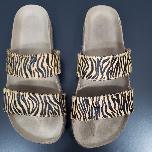 Express Calf Hair zebra sandals 7 - Picture 2 of 12